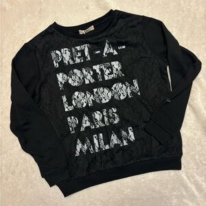 Stylish Black Graphic Crewneck Sweater